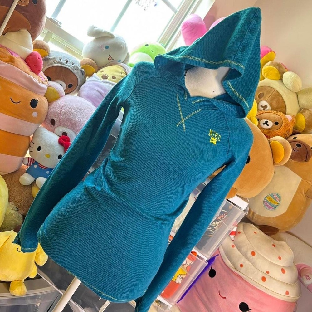 Y2K Neon Blue & Yellow Nike Long Sleeve Fitted Petite Waffle Thermal Hoodie